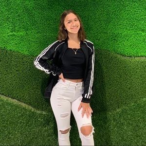 Meet your Posher, Amy